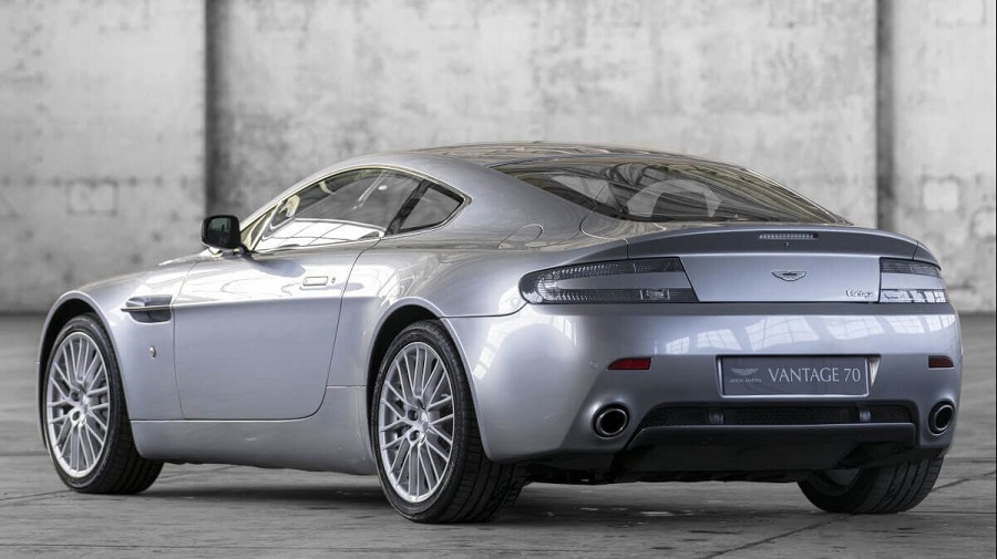 Aston Martin V8 Vantage 2023