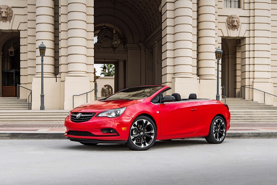 Sport Red 2018 Cascada Sport Touring with Dark Effects Package