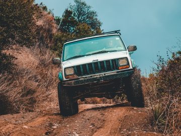 Jeep Gladiator vs. Jeep Wrangler